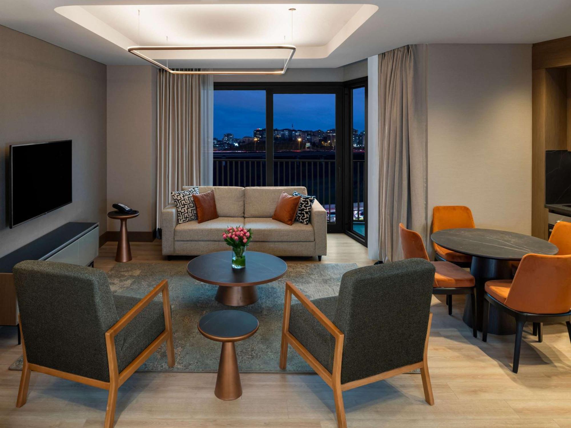 Hotel Moevenpick Living Istanbul Saklivadi Exterior foto