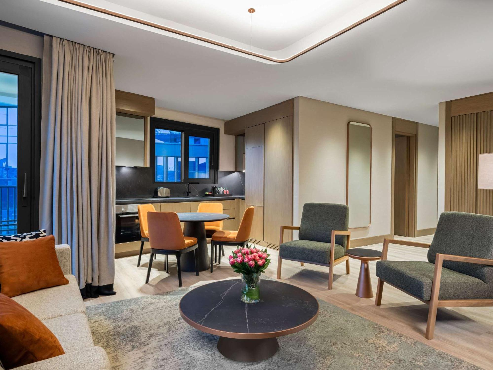 Hotel Moevenpick Living Istanbul Saklivadi Exterior foto
