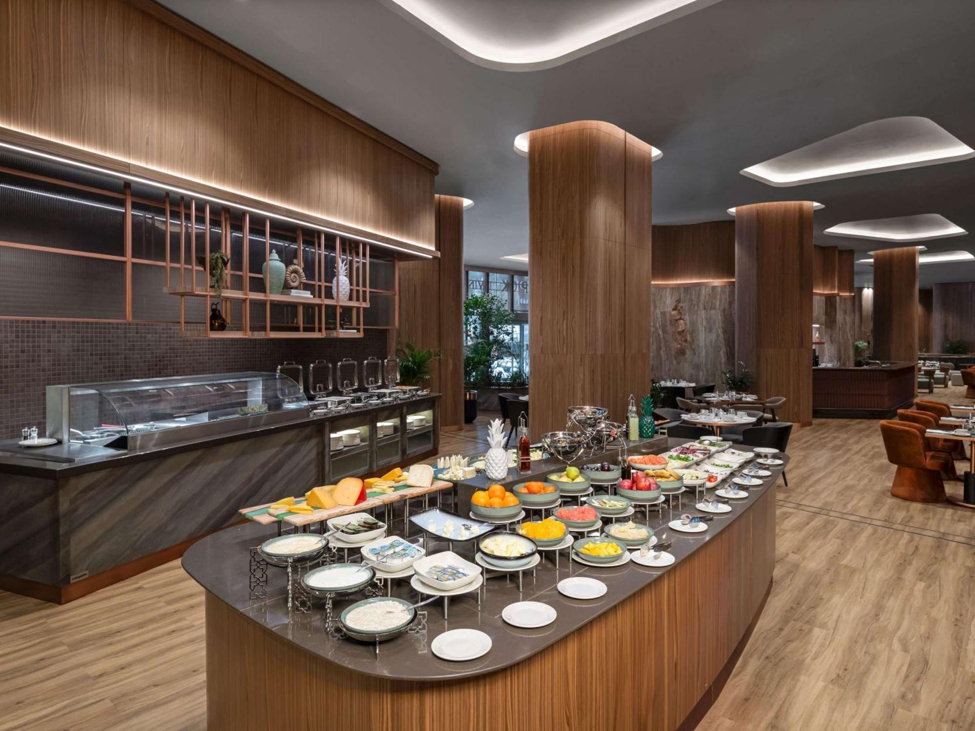 Hotel Moevenpick Living Istanbul Saklivadi Exterior foto